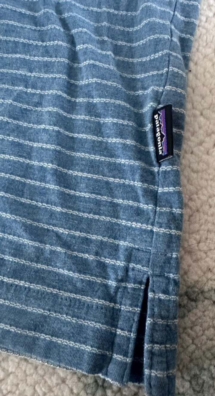 M Patagonia Men's Organic Cotton Lightweight Striped Polo Shirt with Pocket